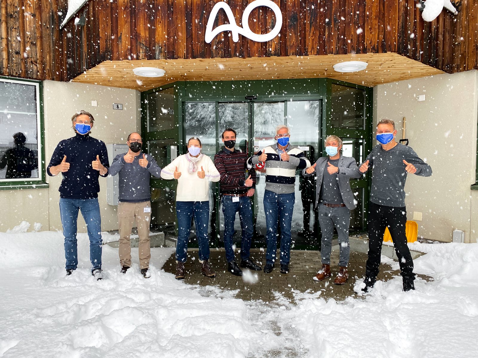 Das Team vor der AO Foundation in Davos